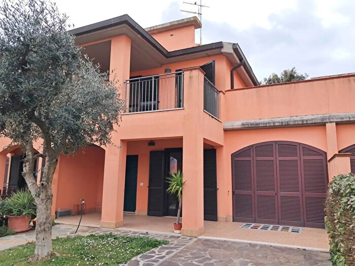 Casa quadrilocale in vendita in Via Tolomeo Faccendi, Grosseto