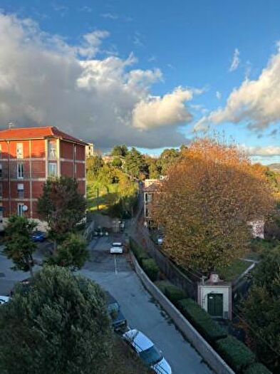 Appartamento quadrilocale in vendita in Via Paradiso, Genova