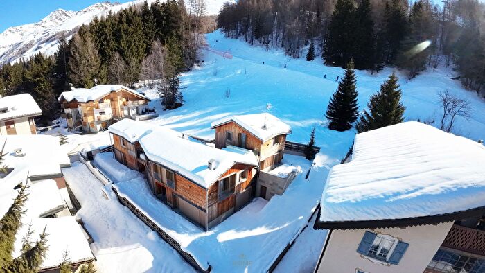 Casa con 5 locali in vendita in Via Pianello, Madesimo