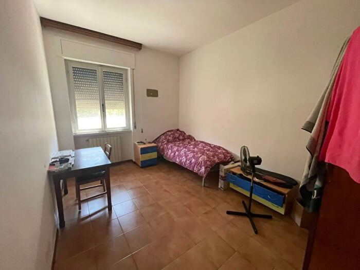 Appartamento quadrilocale in affitto in Via Francesco De Sanctis, Pisa