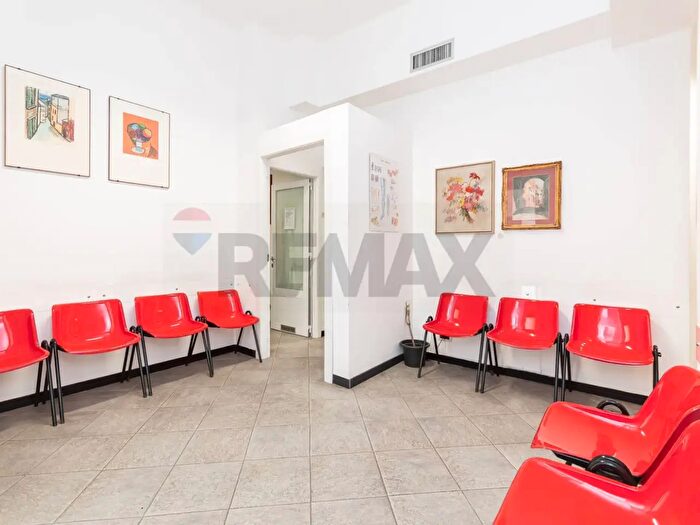 Appartamento con 5 locali in vendita in Genova