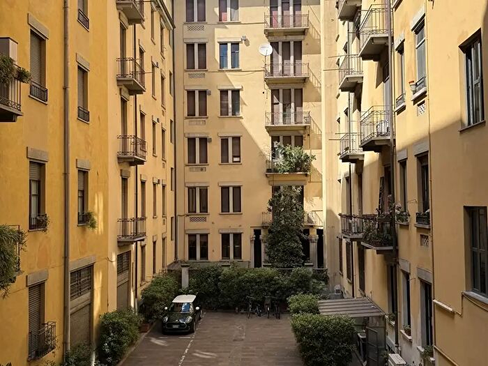 Appartamento trilocale in affitto in Milano