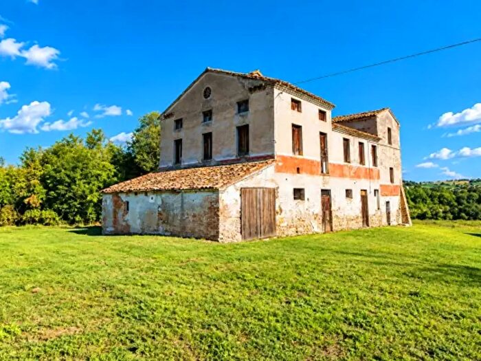 Casa con 5 locali in vendita in Via Esino, Monte Roberto