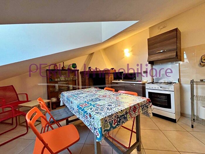 Appartamento trilocale in affitto in Via Bellini, Zona Nuova Pratoranieri, Follonica