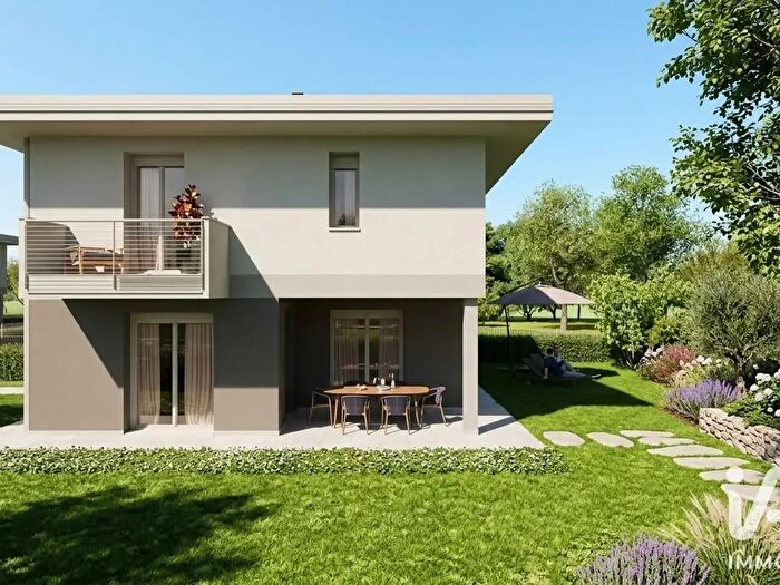 Casa quadrilocale in vendita in Via Traversa GG Savoldo Snc, Verolanuova