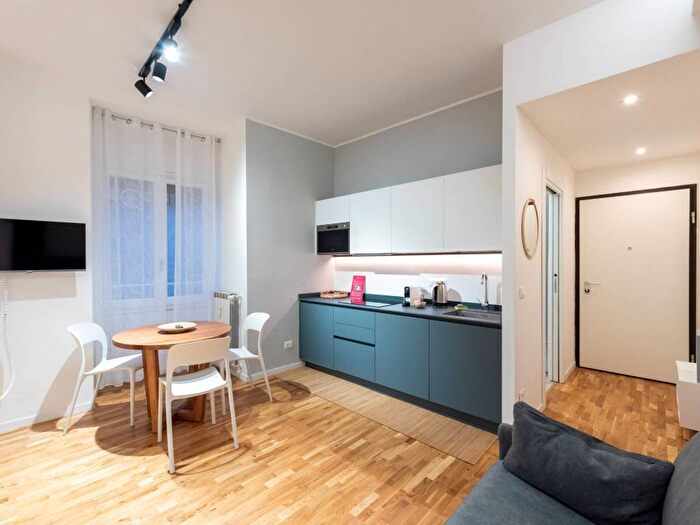 Appartamento bilocale in affitto in Via Lomellini, Maddalena, Genova