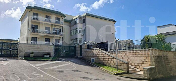 Appartamento quadrilocale in vendita in Via Cupa della Torretta, Bacoli