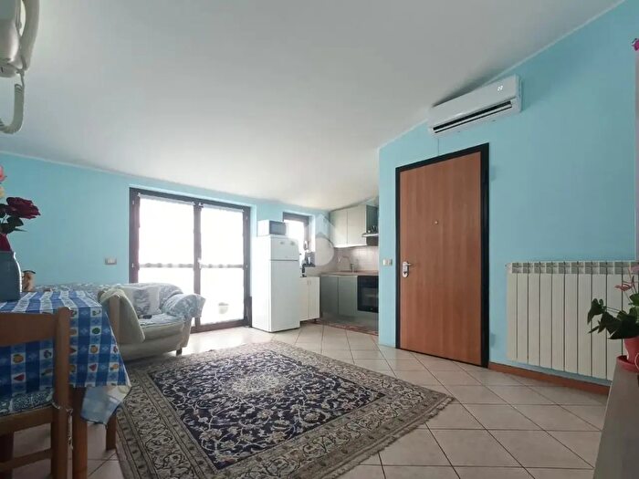 Appartamento trilocale in vendita in Via Pavia, Muggiò