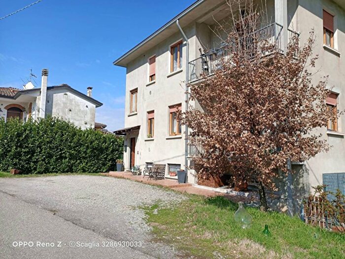 Casa con 6 locali in vendita in Missano, Bettola