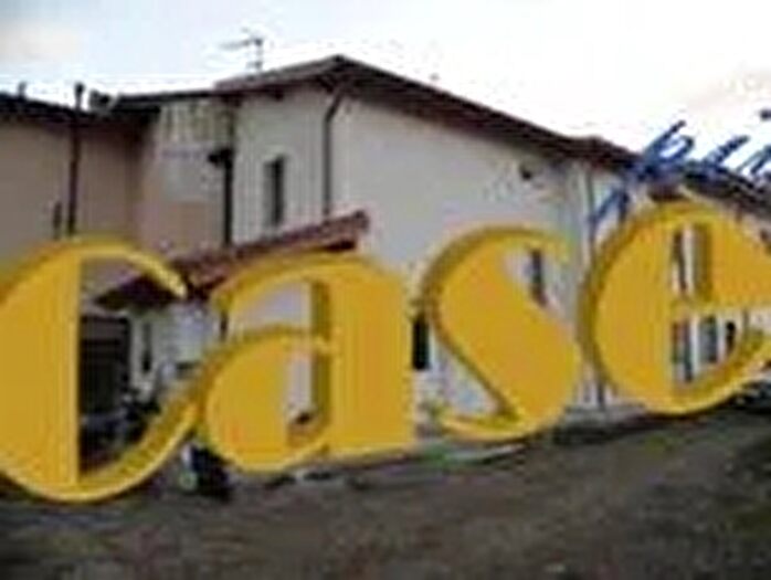Casa con 5 locali in vendita in Camaiore