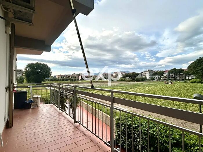 Appartamento con 5 locali in vendita in Via delle Fonti, Prato