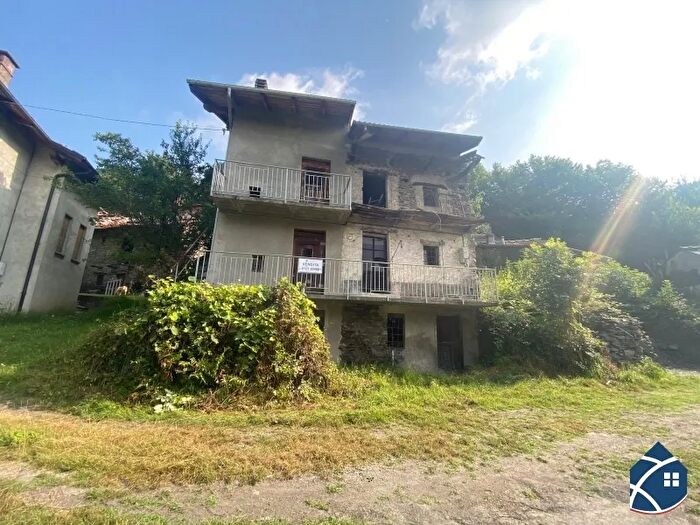 Casa quadrilocale in vendita in Villar Perosa Borgata Ciarriere, Villar Perosa