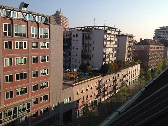 Casa trilocale in affitto in Via Santa Sofia, Quadronno Crocetta, Milano