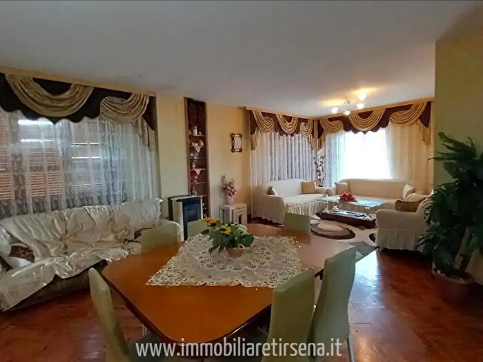 Appartamento con 5 locali in vendita in Castel Viscardo