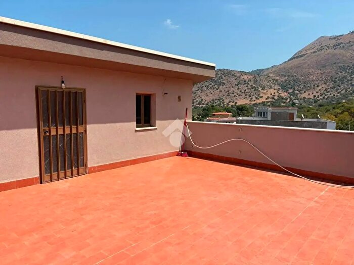 Appartamento con 5 locali in affitto in Via Giuseppe Tomasi di Lampedusa, Torretta