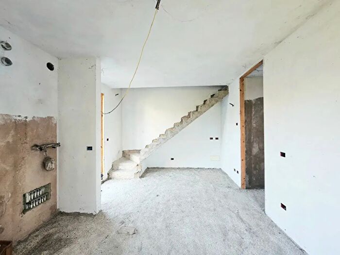 Casa bilocale in vendita in Via Sabbionara, Ospedaletto Euganeo