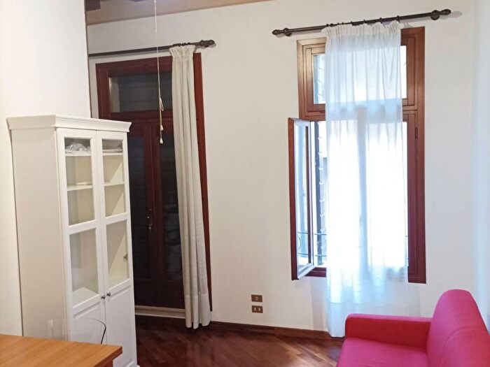 Appartamento bilocale in affitto in Piazza dei Signori, Treviso