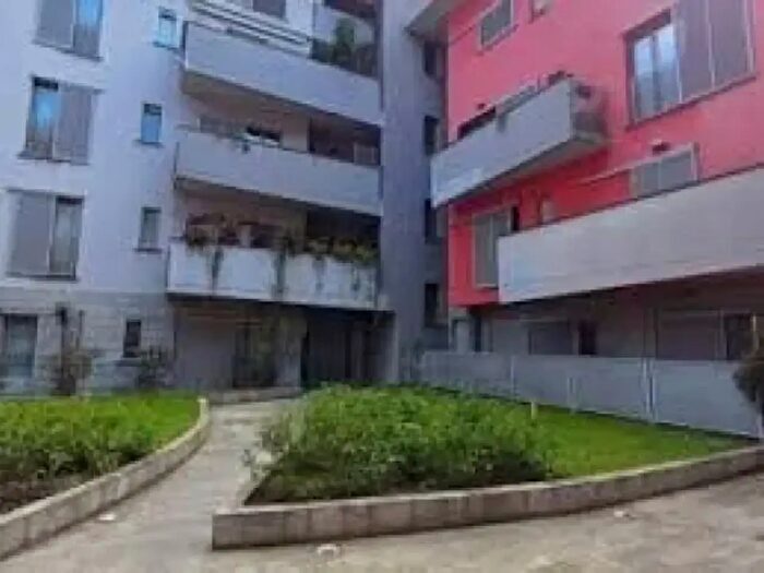 Appartamento trilocale in vendita in Via Ambrogio Figino, Milano