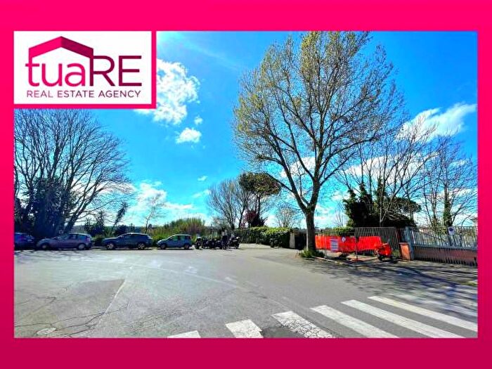 Appartamento quadrilocale in vendita in Via Latina, Roma