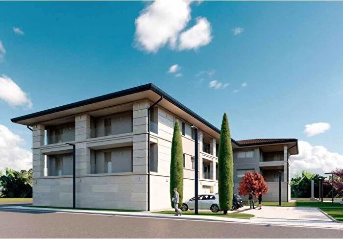 Appartamento quadrilocale in vendita in Cascina