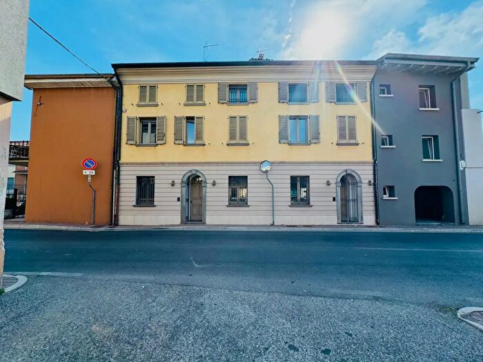 Appartamento trilocale in vendita in Via Marconi N, Visano