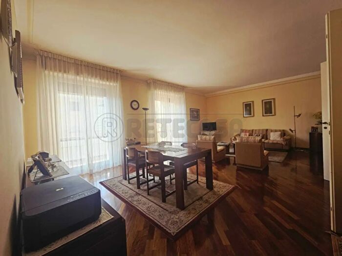 Appartamento quadrilocale in vendita in Via Milazzo, Cremona
