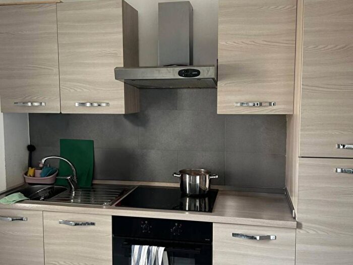 Appartamento trilocale in affitto in Via Antonio Fogazzaro, Montenero, Milano