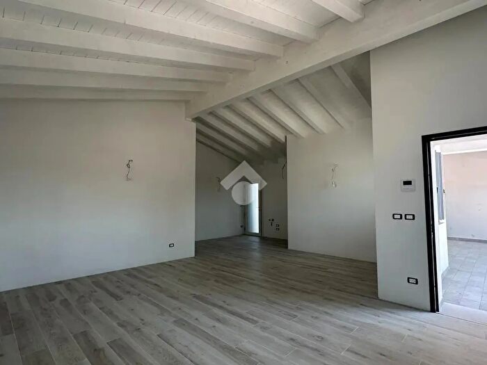 Casa quadrilocale in vendita in Strada Regionale, Sesto Al Reghena