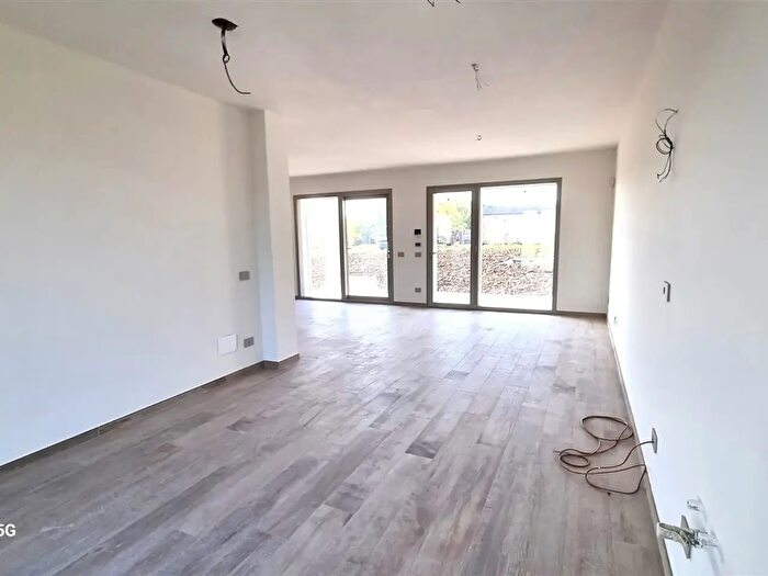 Casa trilocale in vendita in Strada Pilastrello, Parma