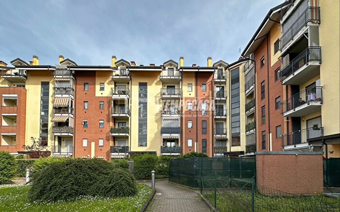 Appartamento trilocale in vendita in Via Eugenio Montale, La Loggia