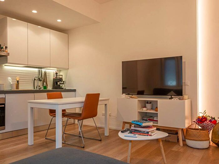 Appartamento bilocale in affitto in Via Santa Giovanna Elisabetta, Cassia San Godenzo, Roma