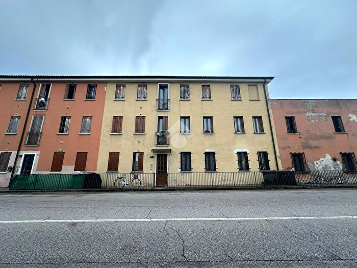 Appartamento bilocale in vendita in Via Marosticana, Dueville