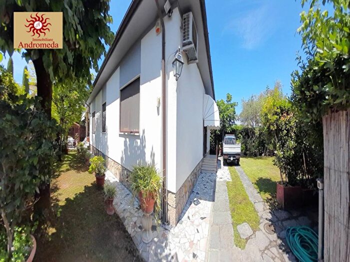 Casa con 6 locali in affitto in Via Terreni Pacchiani, Centro, Forte dei Marmi