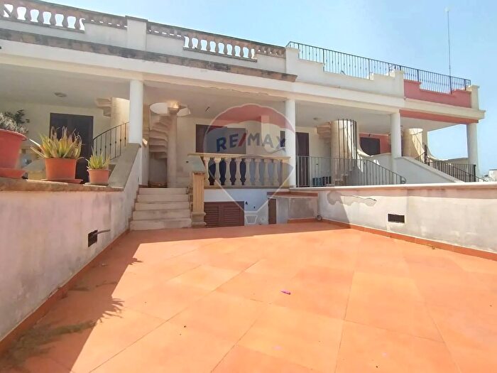 Casa trilocale in vendita in Salve