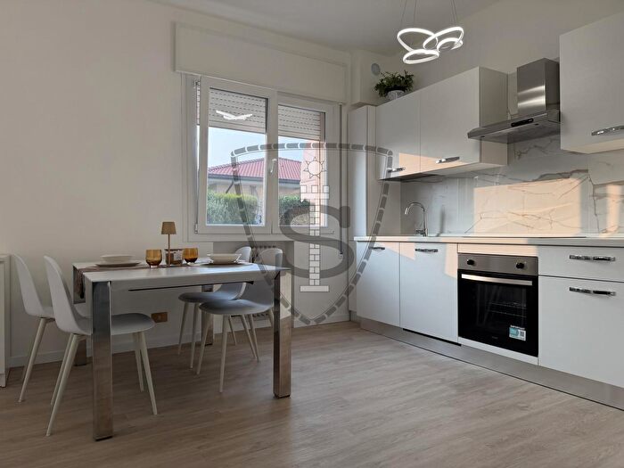 Appartamento trilocale in affitto in Via Antonio Canova, Cassola