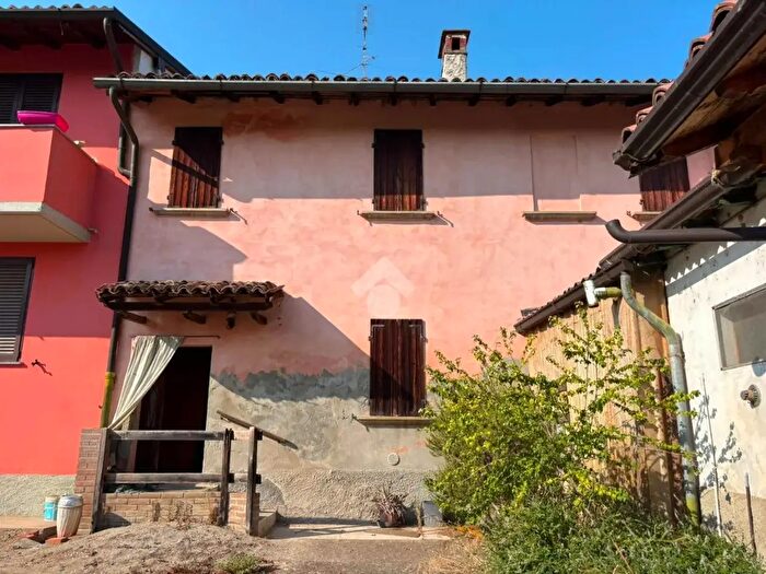 Casa trilocale in vendita in Frazione Localita' Santa Margherita, Belgioioso