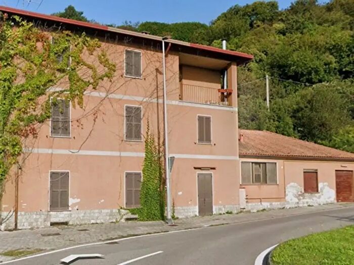 Casa con 9 locali in vendita in Via San Primo, Olgiate Molgora
