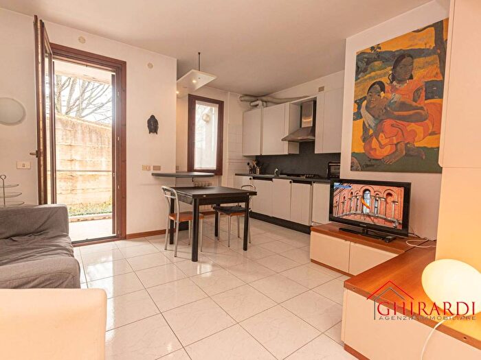 Appartamento bilocale in affitto in Viale Villa Gavotti, Multedo, Genova