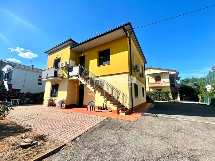 Appartamento trilocale in vendita in Via Mavora, Sant'Agata Bolognese