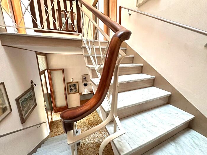 Casa con 5 locali in vendita in Empoli