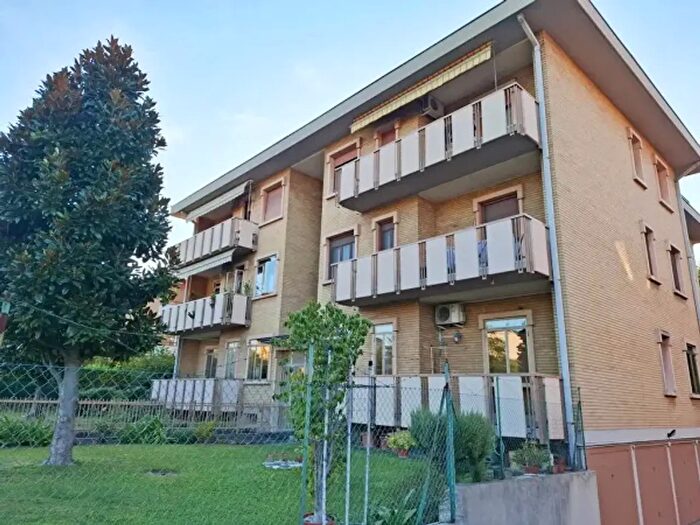 Appartamento quadrilocale in vendita in Piazza Caduti del Lavoro, Parma