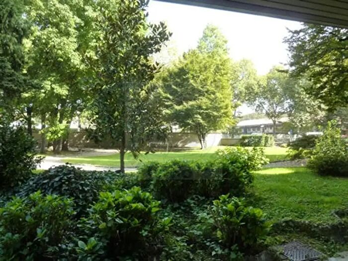 Appartamento quadrilocale in affitto in Via Sacconi, Monza