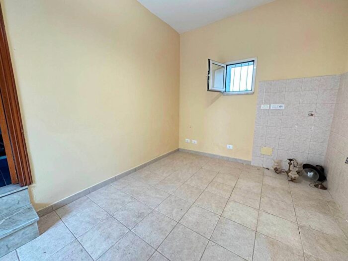 Appartamento bilocale in affitto in Via Stefano Trinchera, Pollena Trocchia