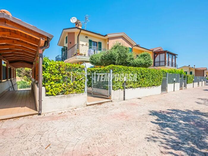 Appartamento trilocale in vendita in Via Garfagnana, San Benedetto Del Tronto