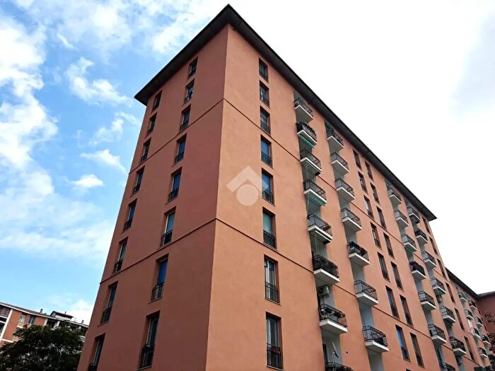Appartamento trilocale in vendita in Via Uruguay, Milano