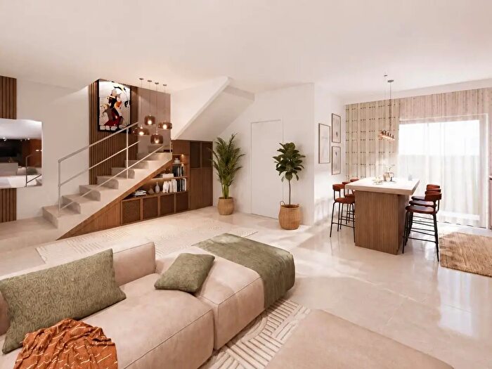 Appartamento quadrilocale in vendita in Via Strasburgo, Olbia
