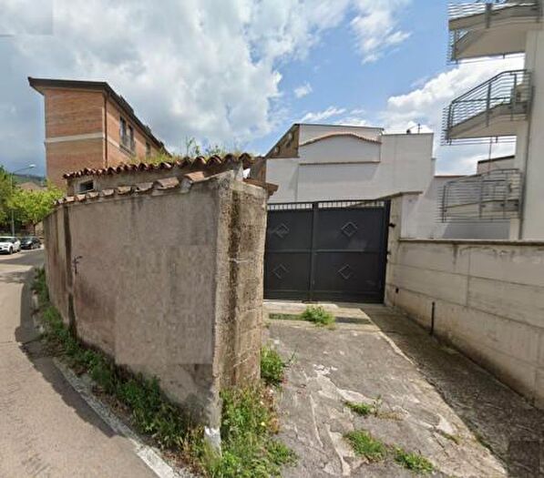 Appartamento trilocale in vendita in Via Francesco De Renzis, Caserta