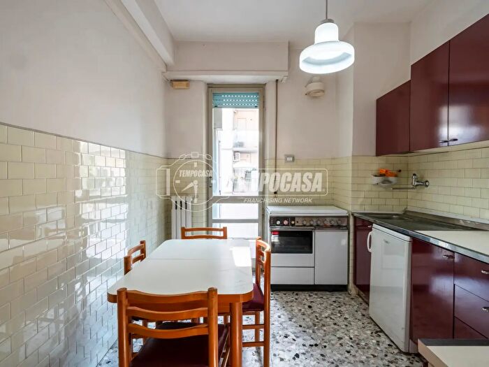 Appartamento trilocale in vendita in Via Giuliano da Majano, Macerata