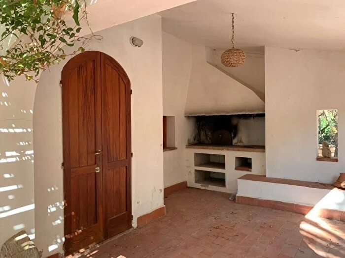 Casa quadrilocale in vendita in Calasetta Località Spiaggia Grande, Calasetta