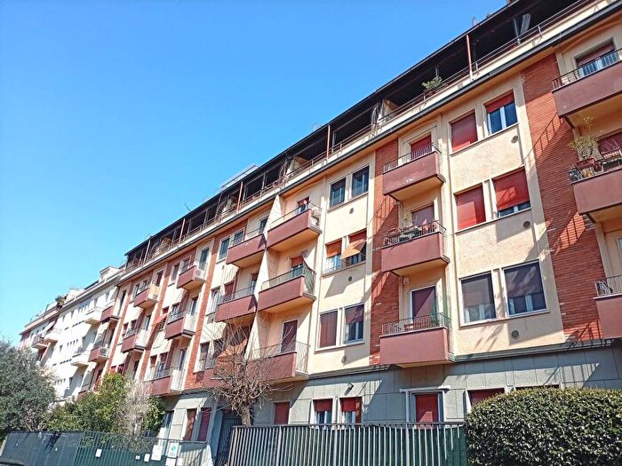 Appartamento monolocale in affitto in Via Ebro, Ripamonti Fondazione Prada, Milano